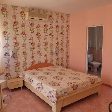 Venis Hotel