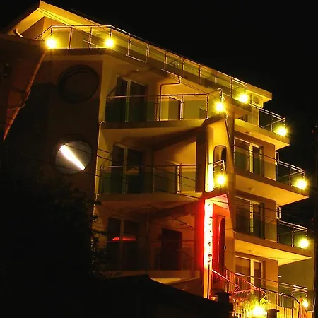 Hotel Venis